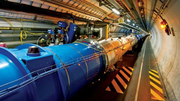 El gran colisionador de hadrones en la Organización Europea para la Investigación Nuclear. CERN