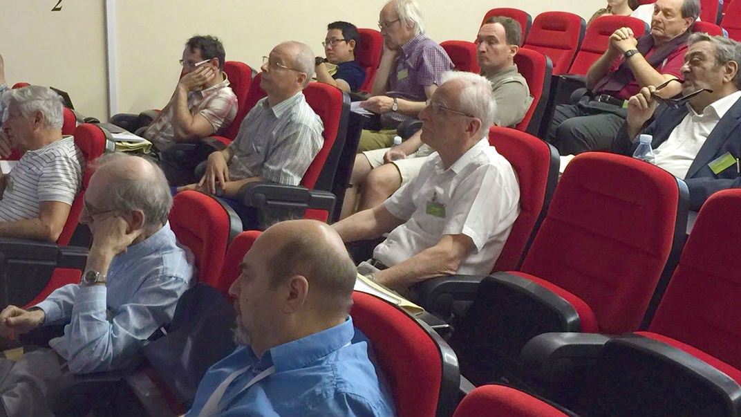 Medio centenar de matemáticos de 4 continentes participan en un congreso en Jaén