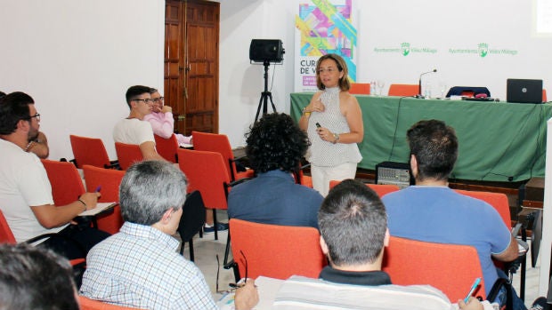 La profesora de la UMA Paloma Saborido, durante su intervención en los cursos de verano