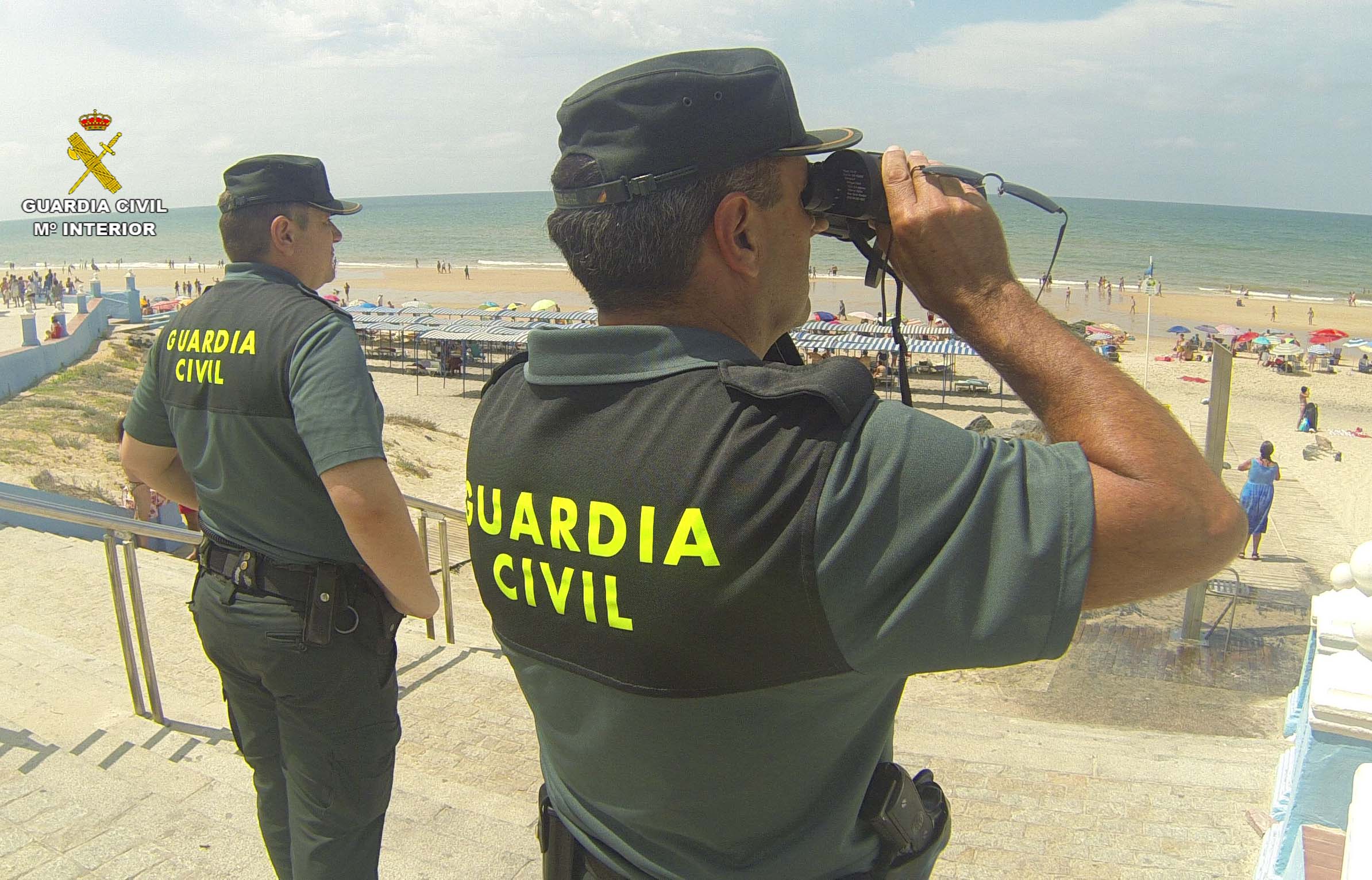 Localizan a un hombre discapacitado perdido durante horas en la playa de Matalascañas
