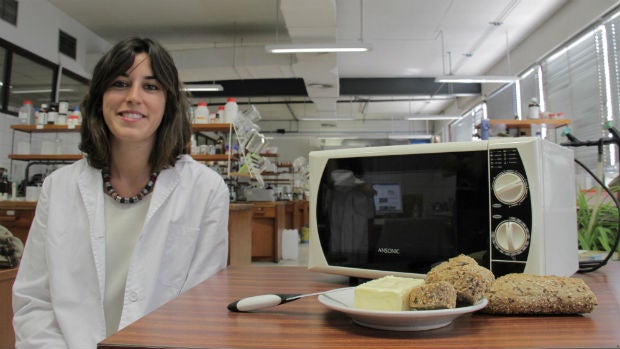 Inventan el cuchillo que se puede calentar en el microondas