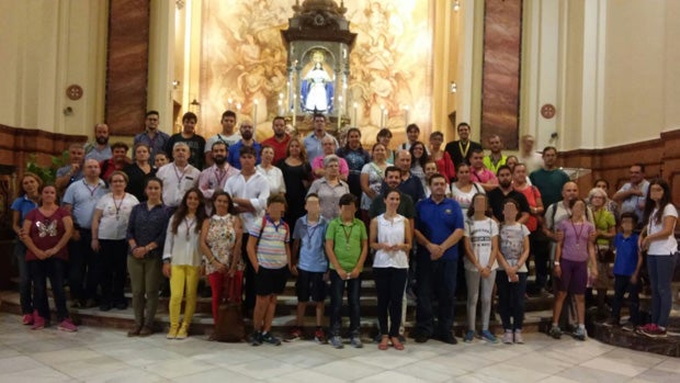 Nazarenos en una reciente peregrinación a la Virgen de los Reyes / ABC