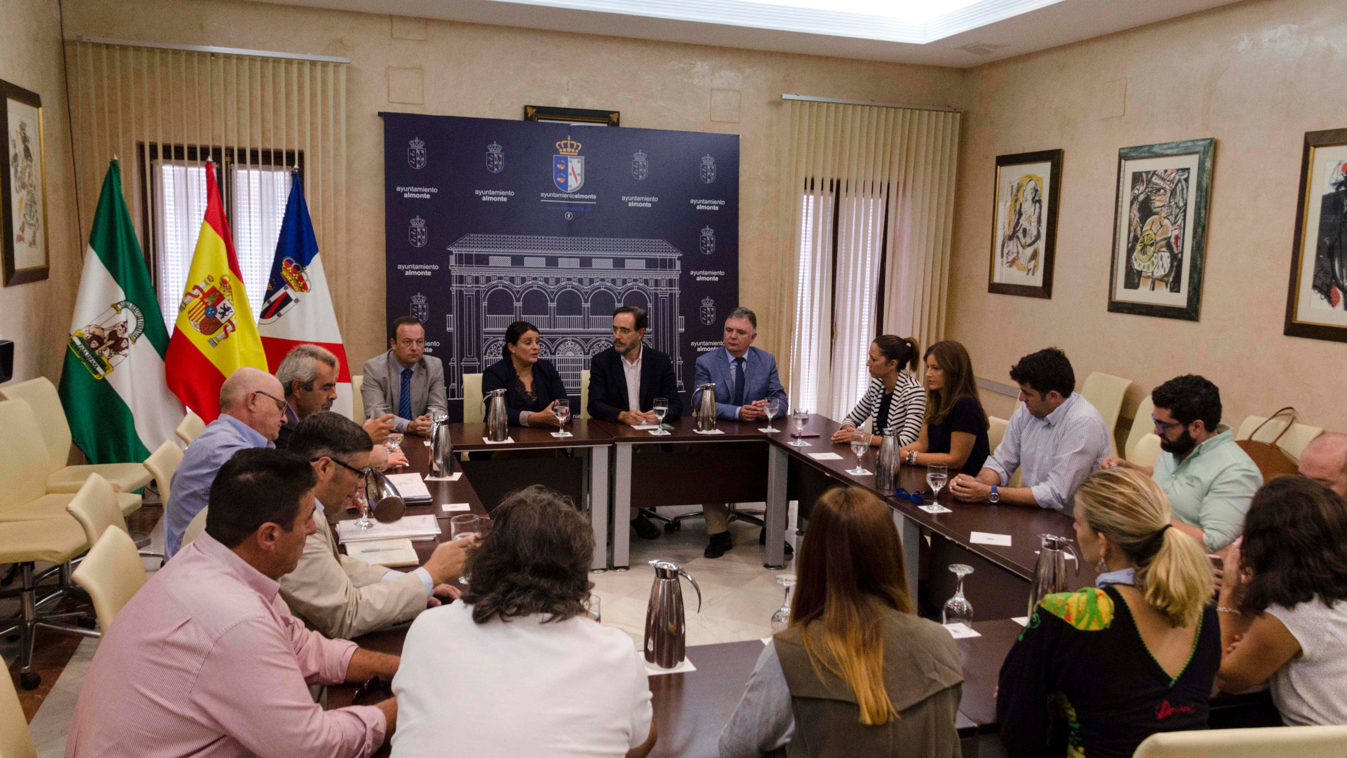 La nueva variante de El Rocío es «insuficiente», según los usuarios