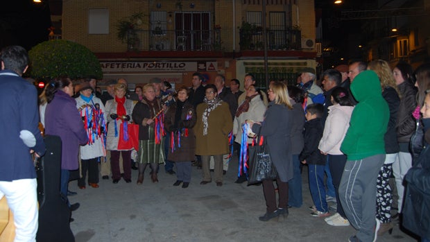 Coro de campanilleros en el acto mariano