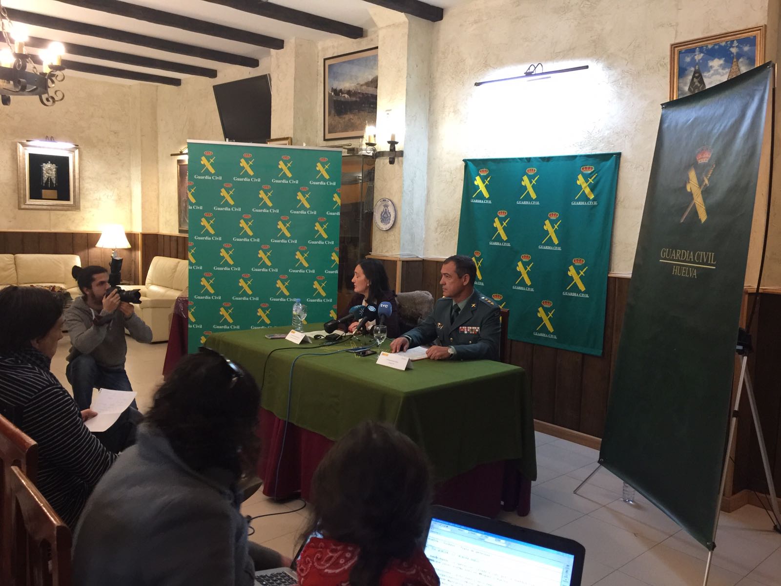 La subdelegada del Gobierno y el jefe de la Guardia Civil de Huelva dan los detalles de la operación