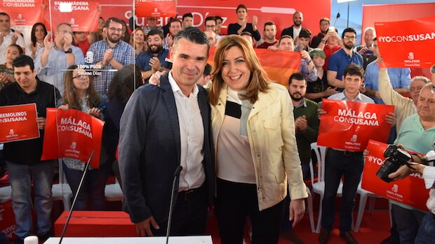 Susana Díaz y José Bernal, durante el acto de la candidata a la Secretaría General del PSOE en Marbella
