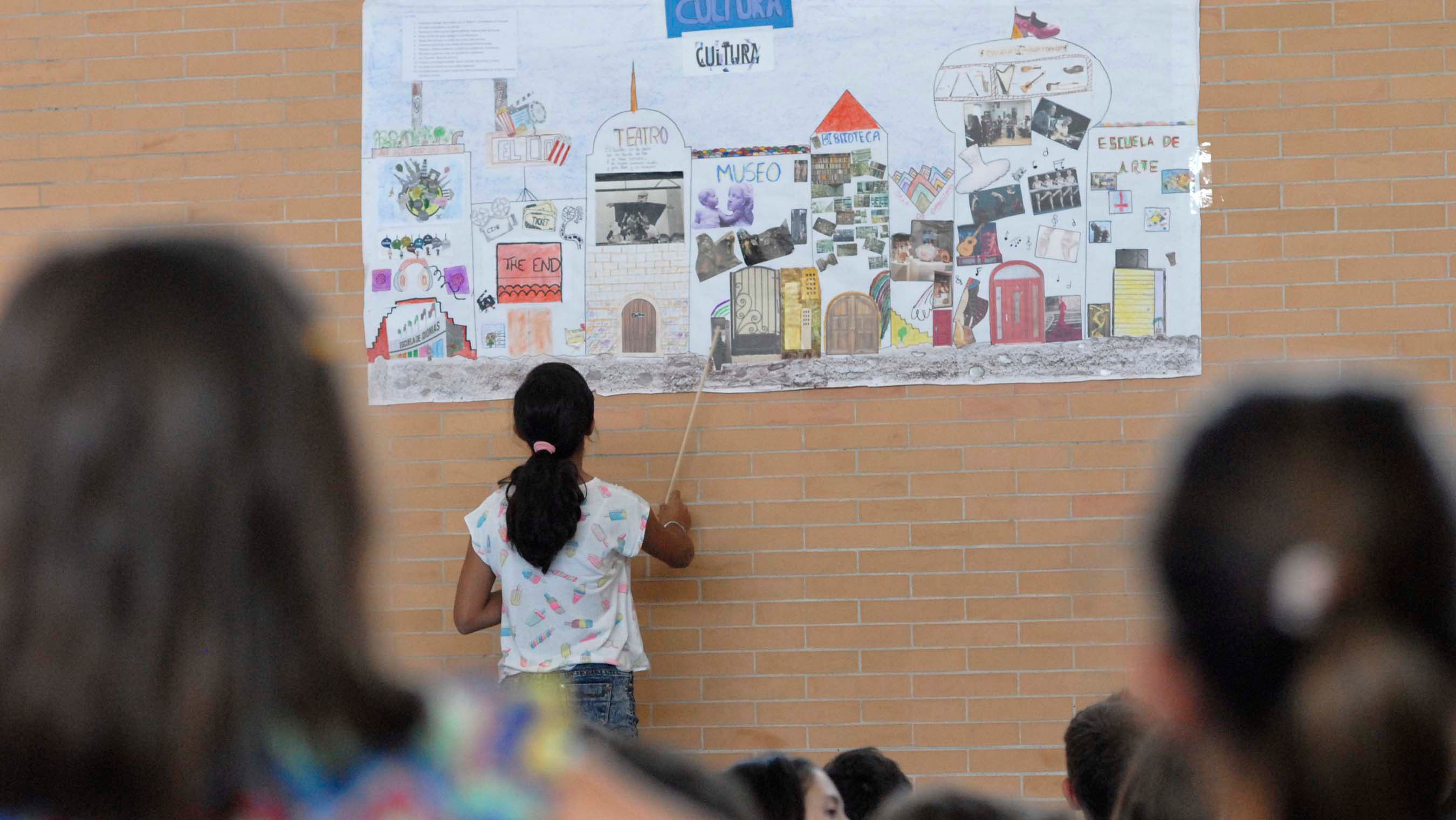 Estudiantes marroquíes y lebrijanos idean una ciudad sostenible y sin dinero