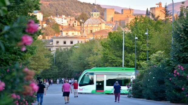 El metro de Granada, a su paso por los Paseíllos Universitarios