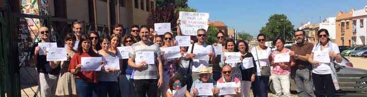 Los profesores del instituto utreranos se manifestaron al conocer el caso