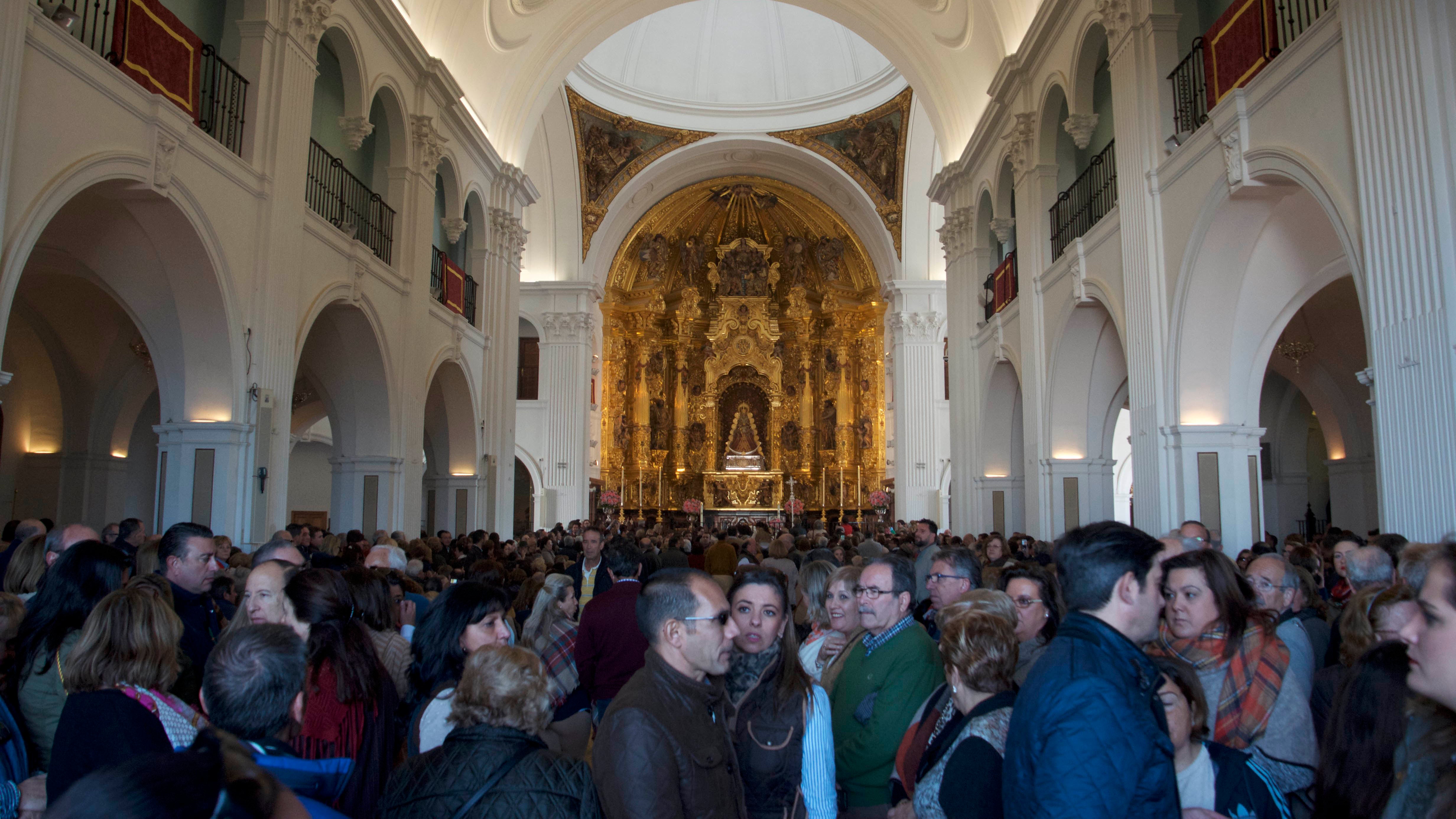 Prohibido aparcar en El Rocío durante la peregrinación de Triana