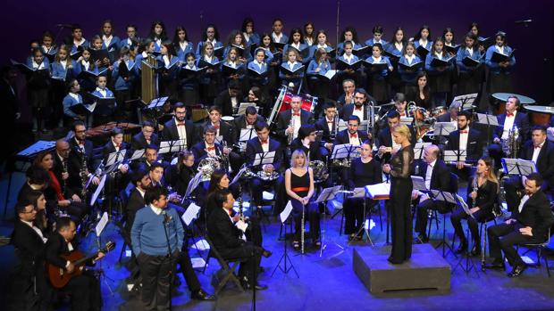 La Unión Sinfónica de Utrera y la Escolanía se dan la mano