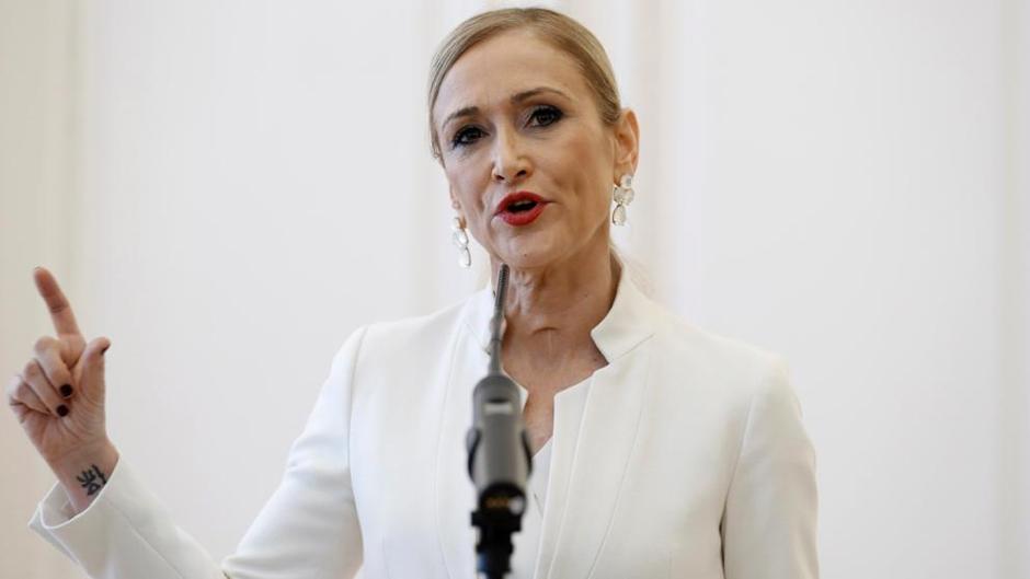 Cristina Cifuentes anuncia su dimisión