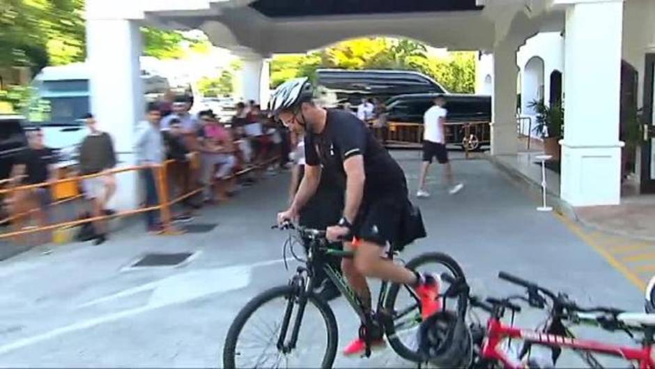 El Liverpool sigue recluido en su búnker malacitano