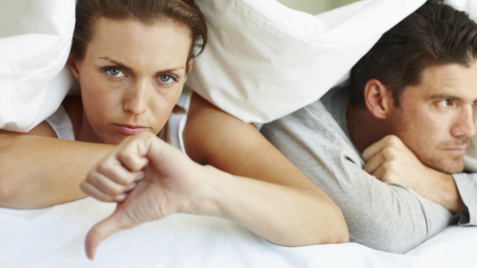 Cosas que las mujeres detestan de los hombres en la cama