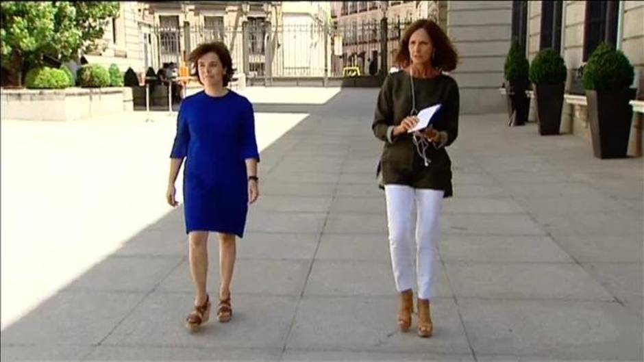 Cospedal y Sáenz de Santamaría se enfrentarán por la presidencia del Partido Popular