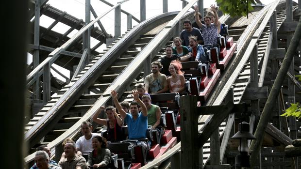 El timo de Port Aventura que podemos difundir sin querer