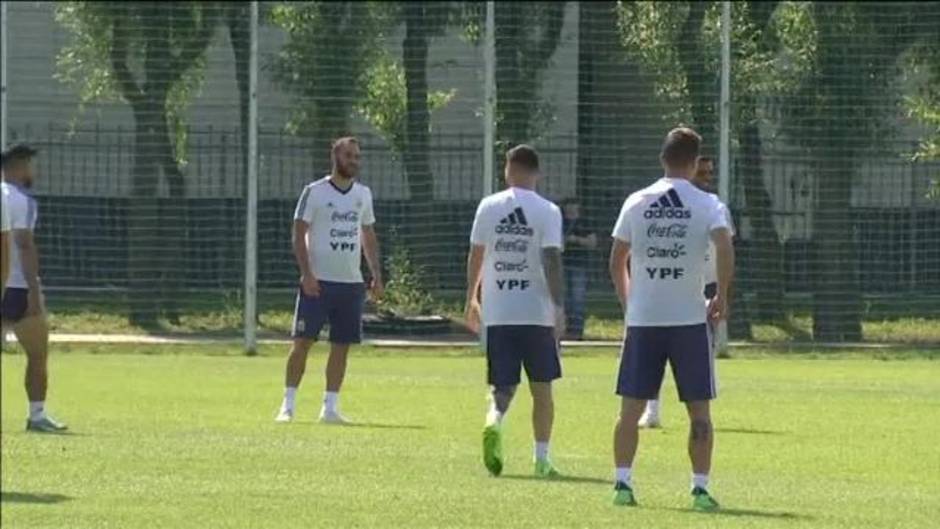 Último entrenamiento de Argentina antes de medirse el sábado ante Francia