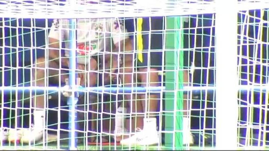 Marcelo, en chanclas en el entrenamiento de Brasil