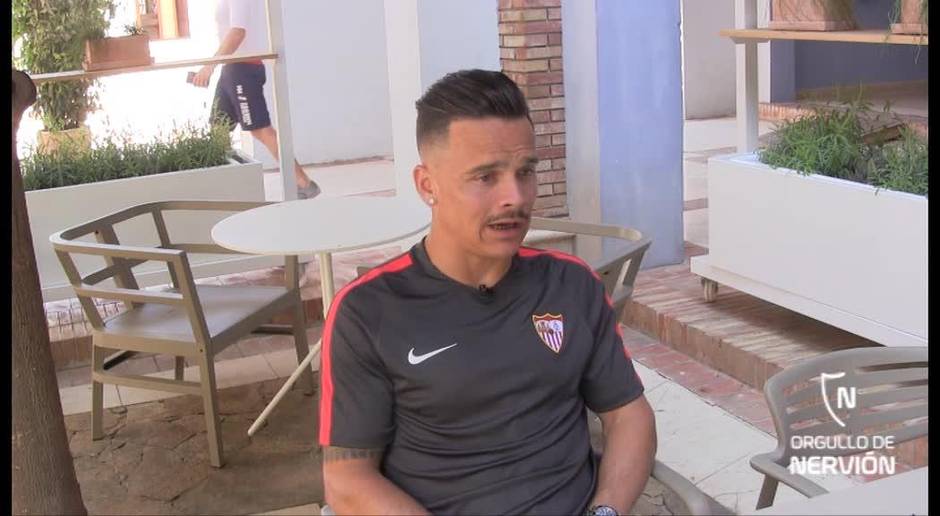 Roque Mesa tiene claro que Rico es el portero titular del Sevilla