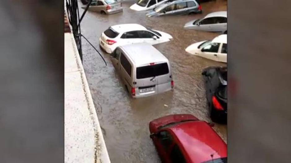 Una intensa tormenta produce graves inundaciones en Zaragora