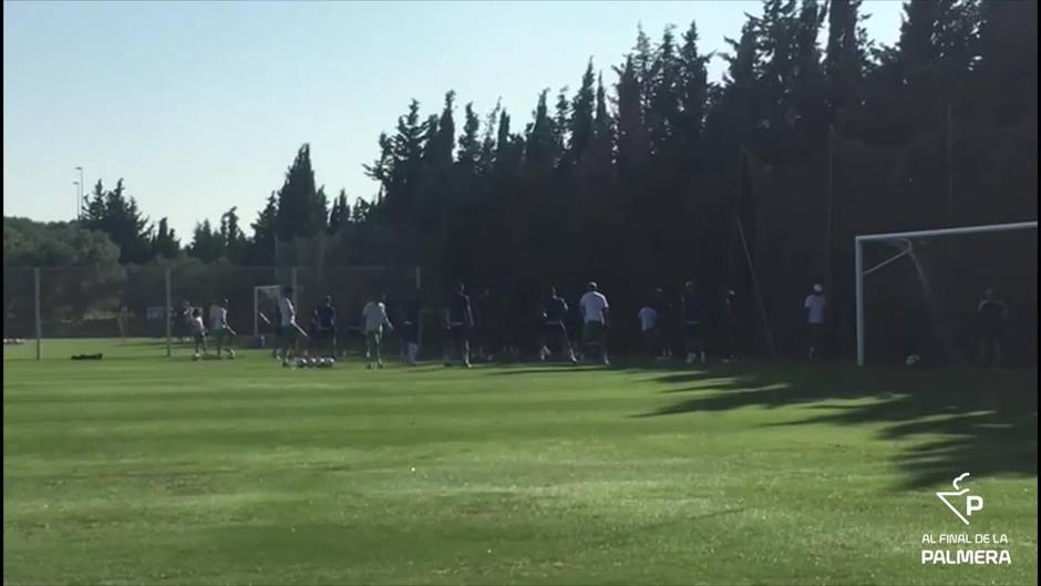 Entrenamiento previo al primer amistoso del Betis