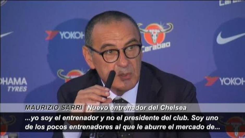 Maurizio Sarri habla de Courtois y Hazard en su presentación con el Chelsea