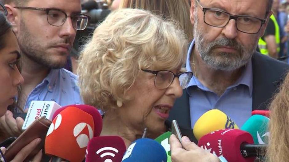 Carmena dice que Tarjeta de Vecindad se diseñó para ayudar a manteros