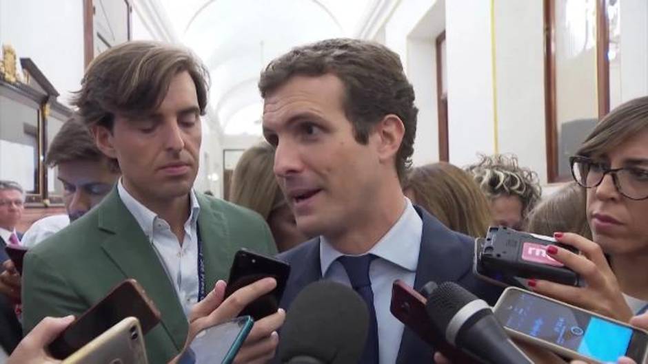 Casado señala que su máster "nada tiene que ver" con Montón