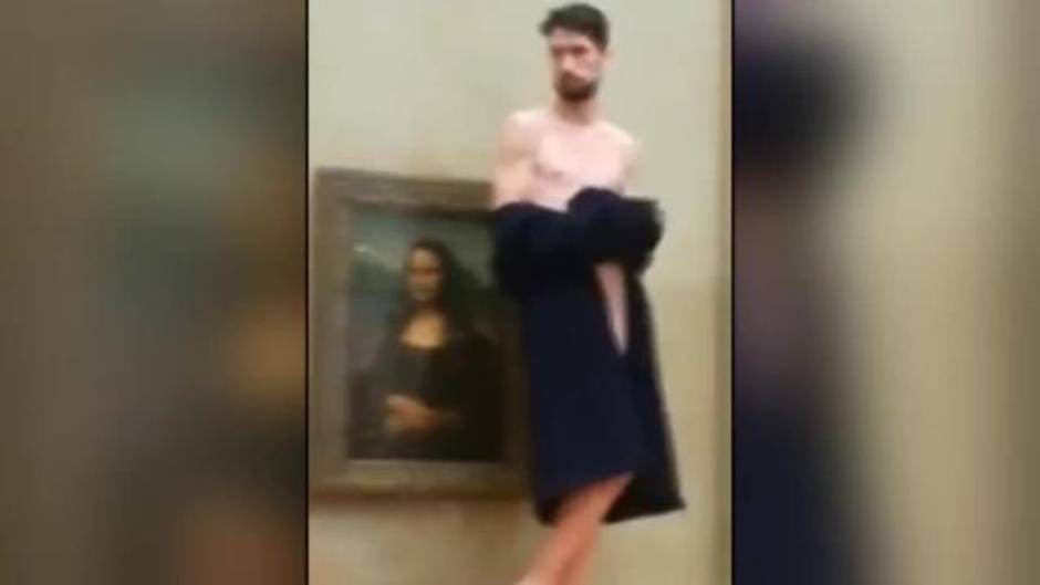 Una pareja se desnuda en el Museo del Prado por amor al arte