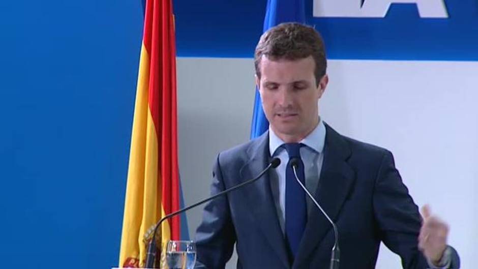 Pablo Casado tilda de "política de vuelo raso, de luces cortas" los primeros 100 días del Gobierno de Pedro Sánchez