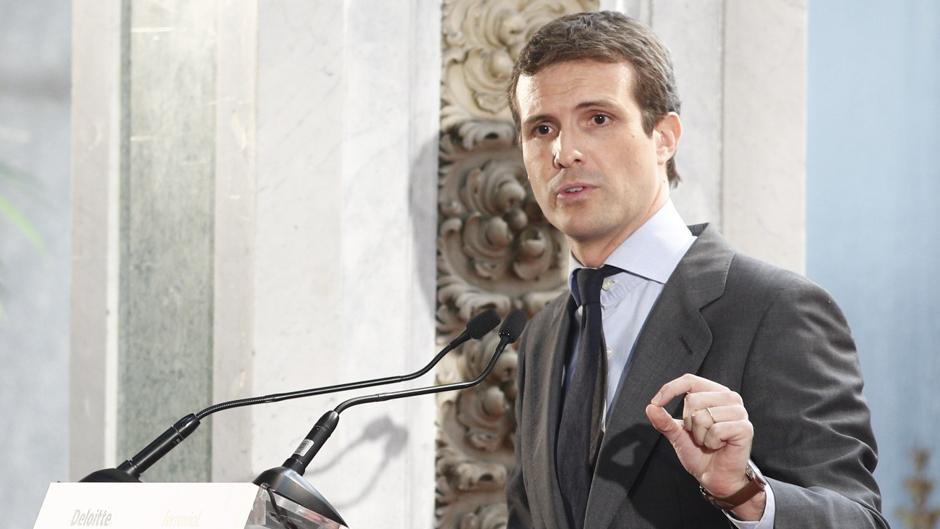 Casado propone modificar la ley de partidos para actuar contra quienes «alientan la violencia»