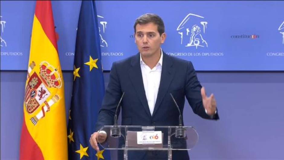 Rivera pide a Moncloa mandar el requirimiento a Torra para activar el 155