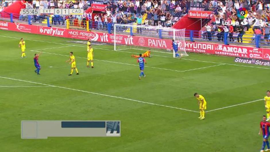 Gol de Enric Gallego (1-1) en el Extremadura -Cádiz