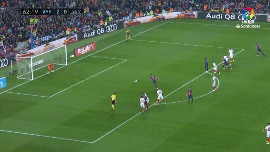 Gol de Luis Suárez de penalti (3-0) en el Barcelona 4 - 2 Sevilla