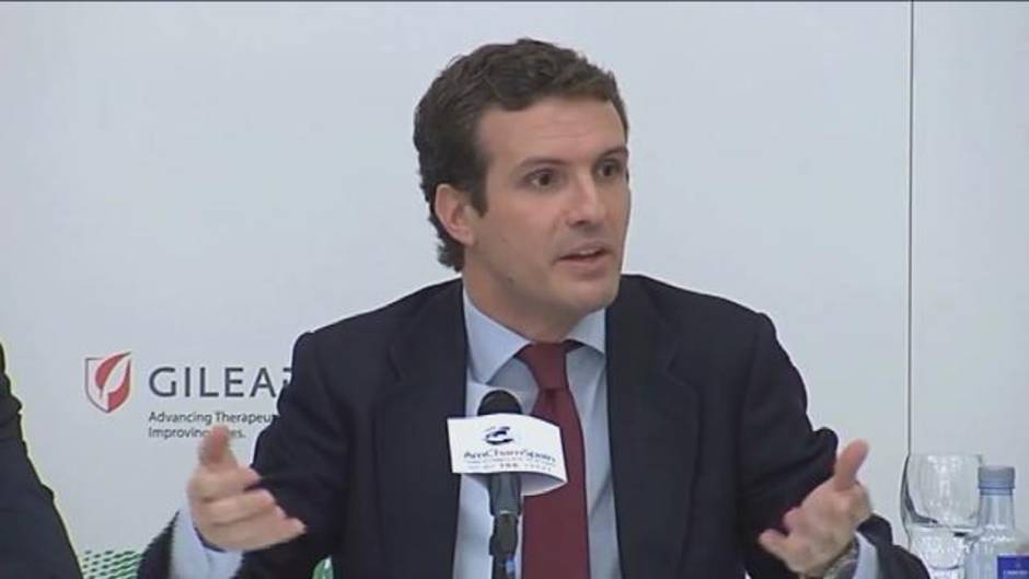 Casado exige a Sánchez que rompa con Otegi y Torra