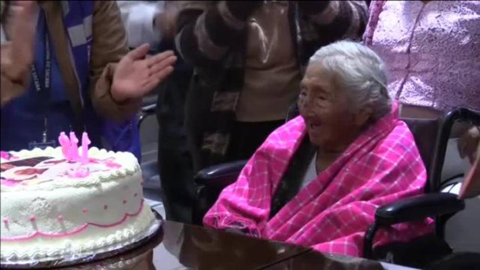 Mamá Julia celebra su 118 cumpleaños con un espíritu cargado de vitalidad