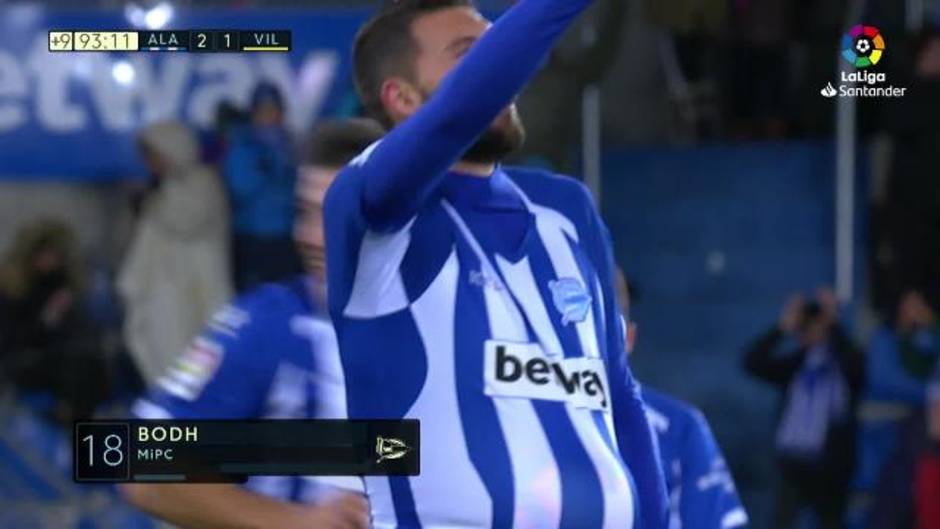 Gol de Borja Bastón (2-1) en el Deportivo Alavés 2-1 Villarreal