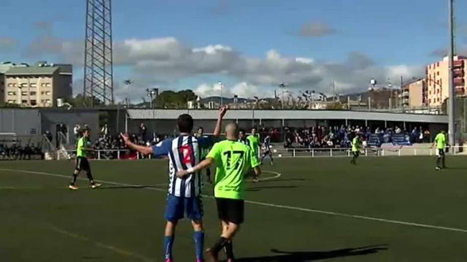 Insultos machistas en el estreno del primer trío arbitral femenino en Tercera