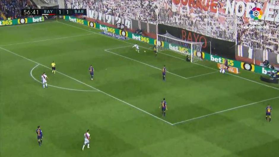 Gol de Álvaro García (2-1) en el Rayo Vallecano 2-3 Barcelona