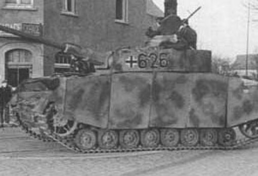 Panzer IV Ausf H con Schürzen