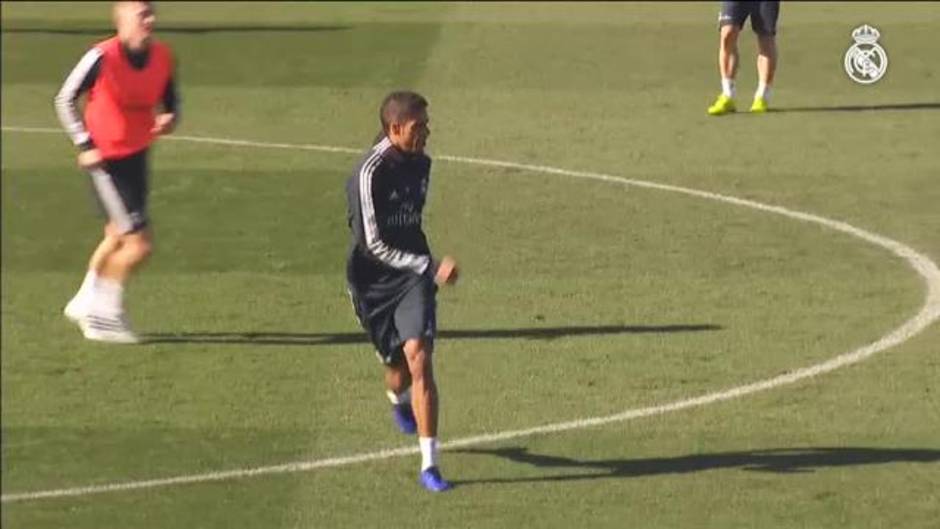 Carvajal vuelve a entrenar con el grupo