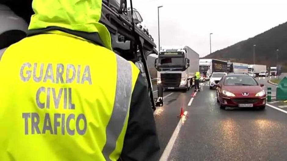 La huelga por la subida del combustible en Francia deja al menos 2.000.000 de pérdidas para los camioneros