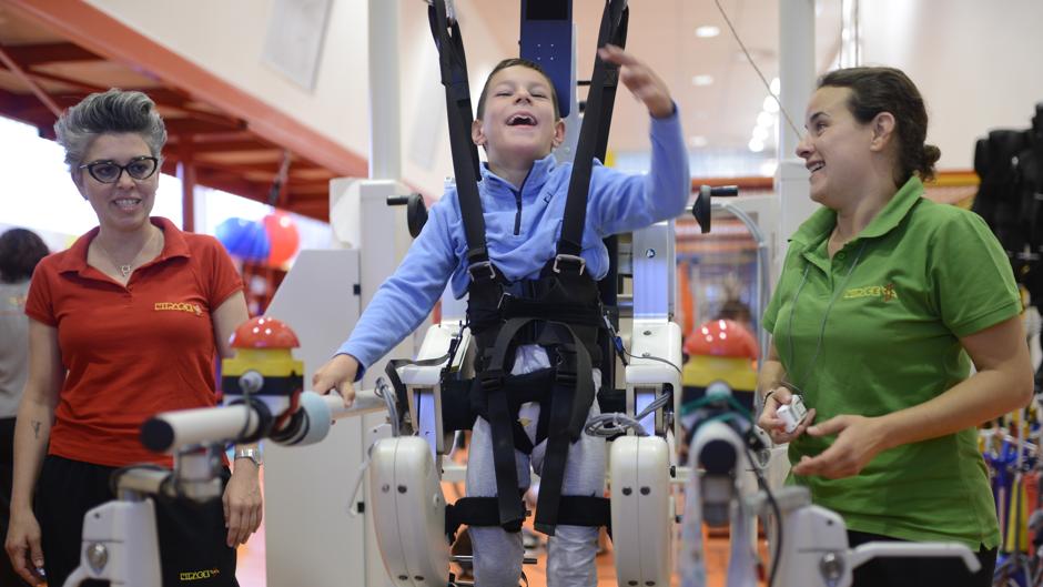 Fundación Nipace: técnicas de astronauta para ayudar a caminar a niños con parálisis cerebral