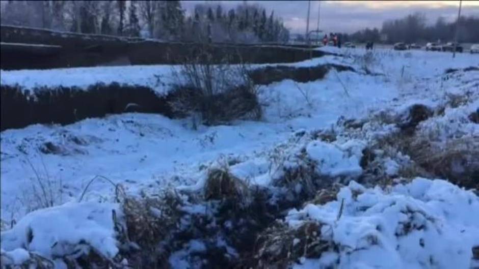 Un fuerte terremoto de magnitud 7 golpea Anchogare, Alaska