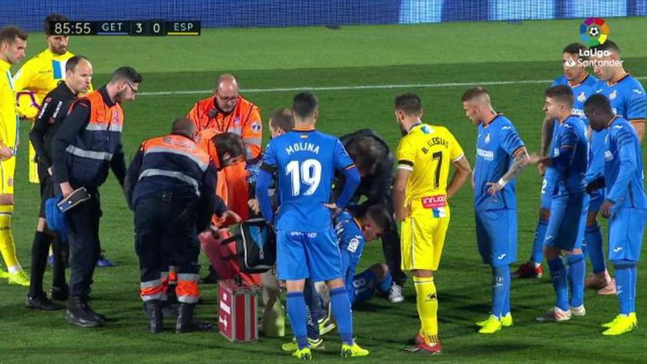 Arambarri queda conmocionado en el Getafe 3-0 Espanyol