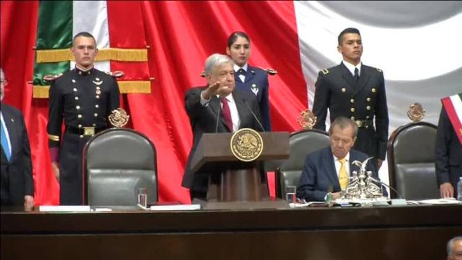 Andrés Manuel López Obrador toma posesión como presidente de México