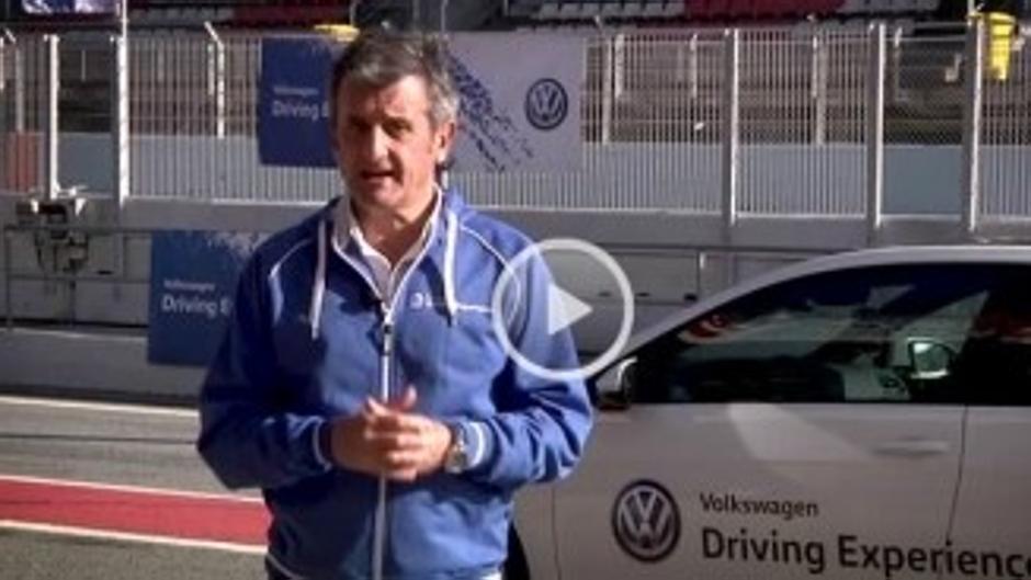 Vídeo: por qué evitar el uso del móvil al volante, explicado por Luis Moya