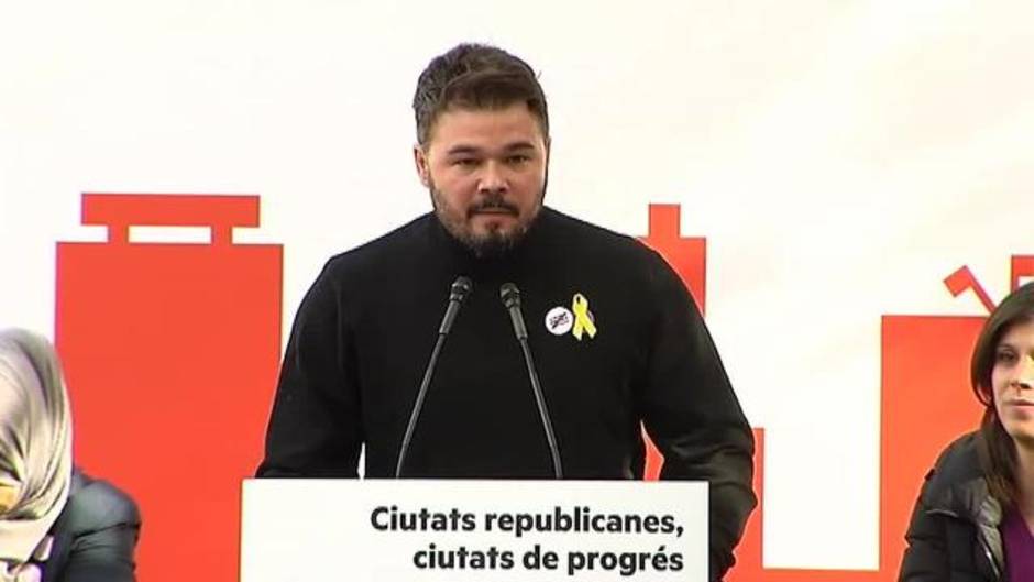 Rufián a quienes celebran la Constitución: "Sois unos cínicos y unos carceleros"