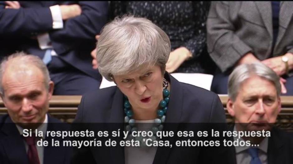 May aplaza 'sine die' la votación sobre el acuerdo del Brexit