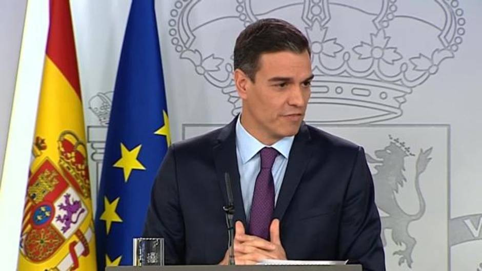 Sánchez resta importancia al brindis de Mendia y Otegi